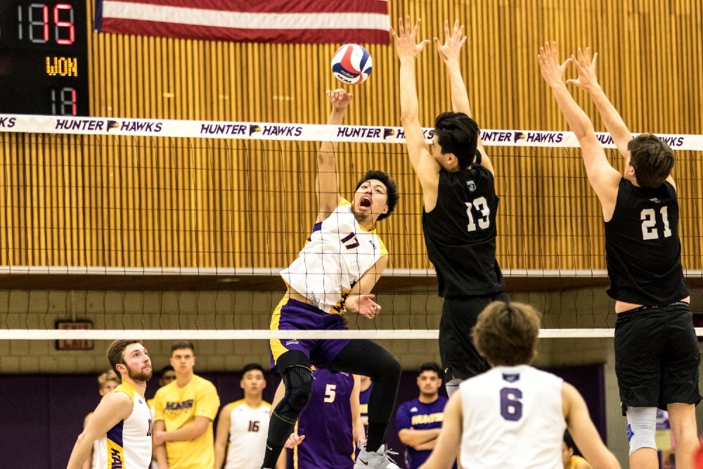 Hunter sophomore smashes CUNY volleyball conference